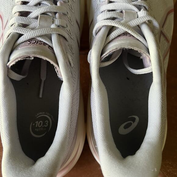 Asics GT 2000 13 Gray Cushioned Road Running Shoes Sneakers Women's Size 10.5 - Picture 13 of 16